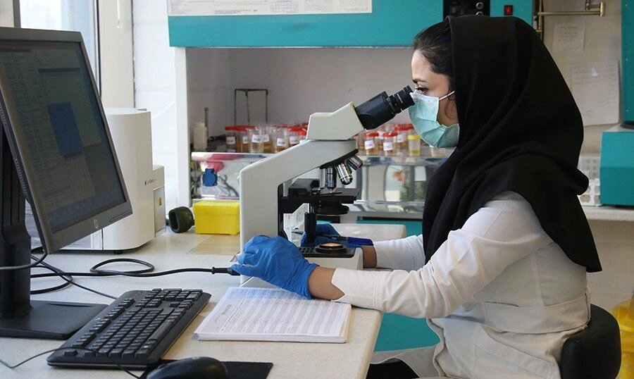 ازمایشگاه مجتمع درمانی شفا
